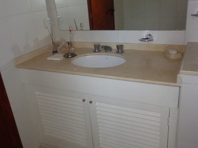 BAÑO EN SUITE