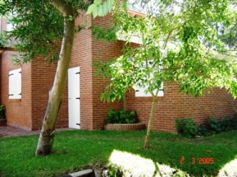 Chalet / Casa en Valeria del Mar PR1251