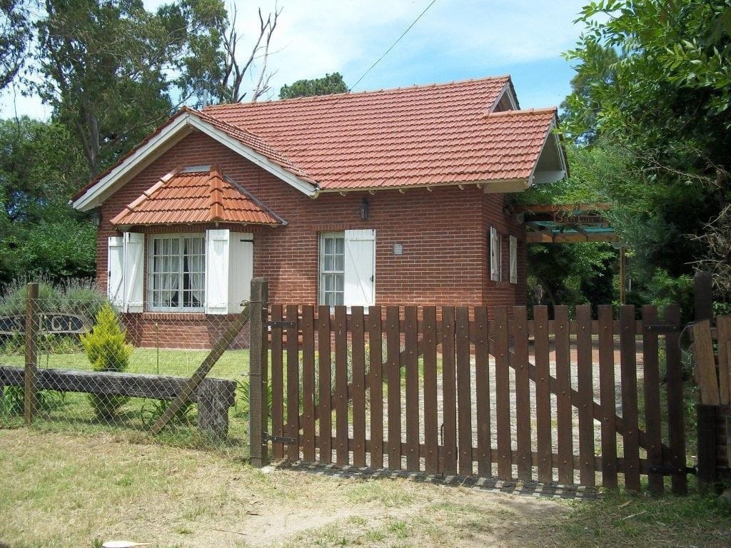 Chalet / Casa en Valeria del Mar PR1251