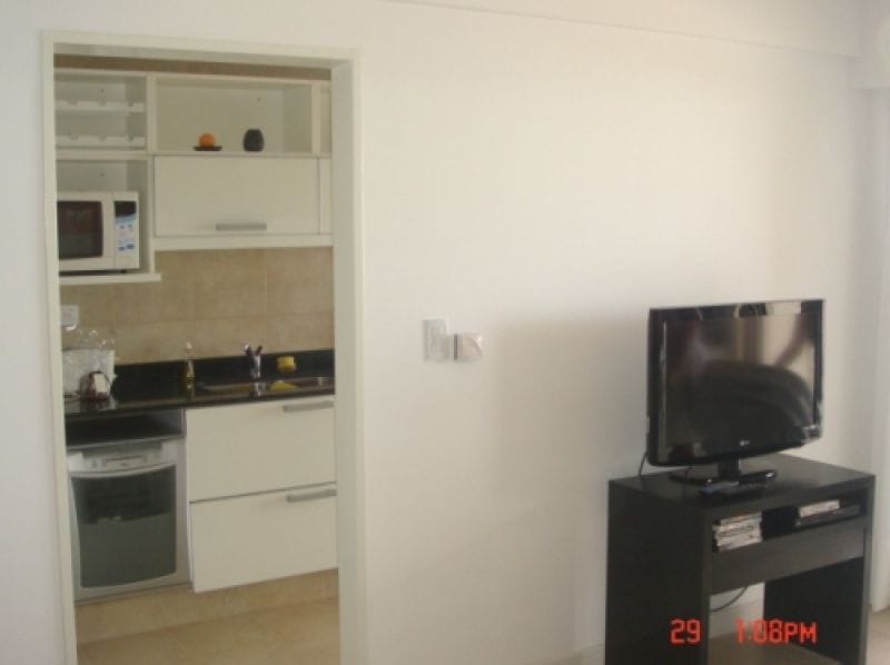 LIVING C/ PLASMA 32"/DVD/WIFFI