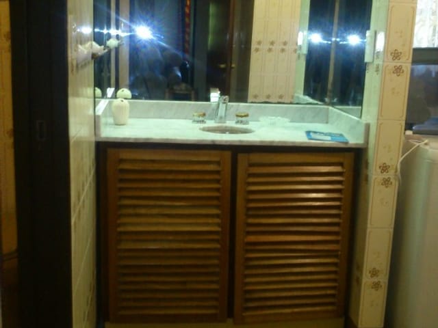 BUEN ORDEN 380 Y AV. MARTIN PESCADOR *** 300 mt2 *** foto 14