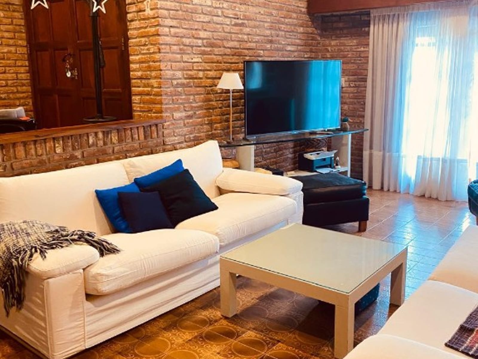 BUEN ORDEN 380 Y AV. MARTIN PESCADOR *** 300 mt2 ***