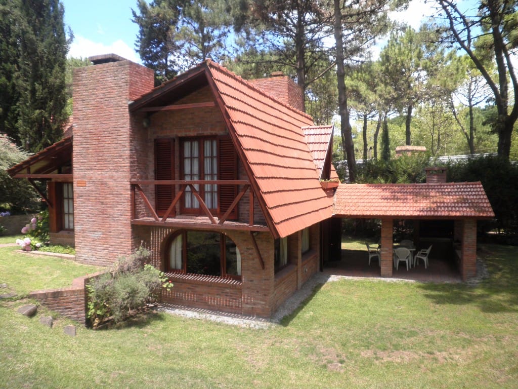 Chalet / Casa en Pinamar Norte PR2345
