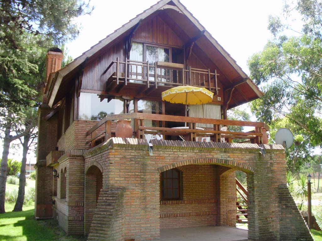 Chalet / Casa en Pinamar PR2397