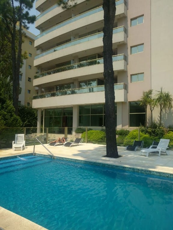 Dpto con Servicios en Pinamar PR3090