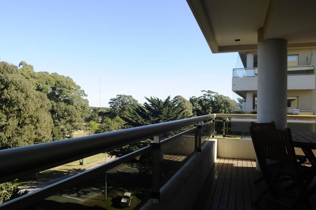 Dpto con Servicios en Pinamar PR3090