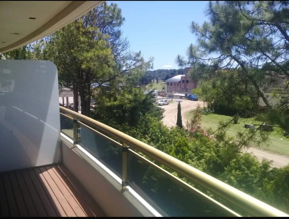 Dpto con Servicios en Pinamar PR3090