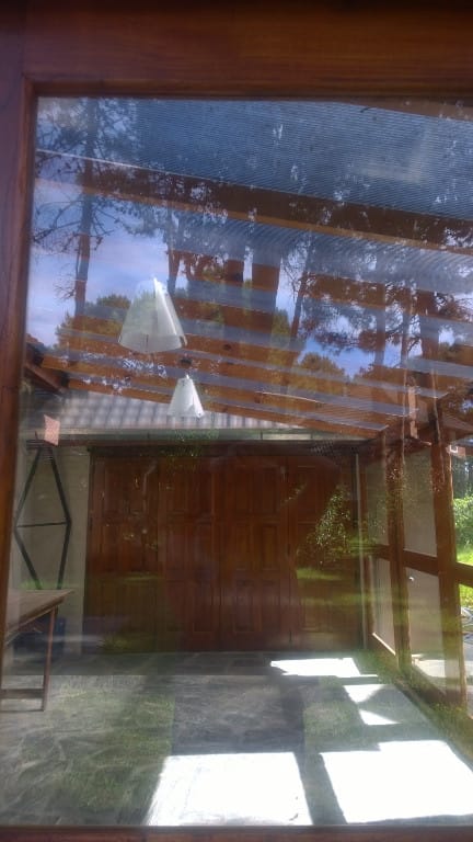 jardin de invierno- continuacion garage, porton corredizo