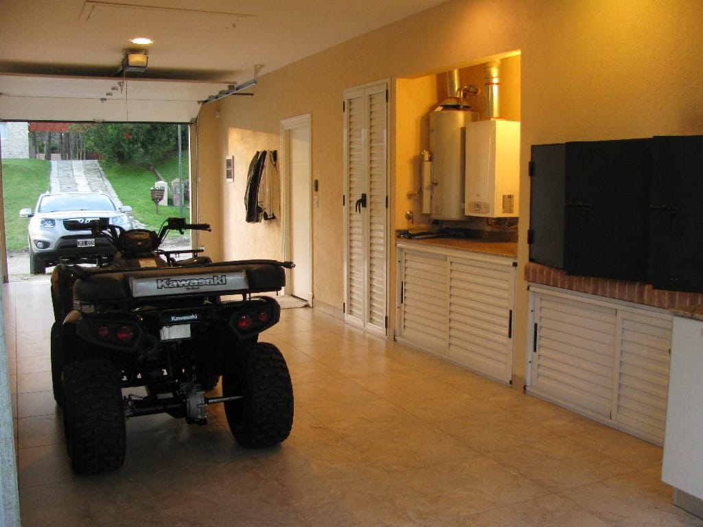 Garage Pasante y Parrilla