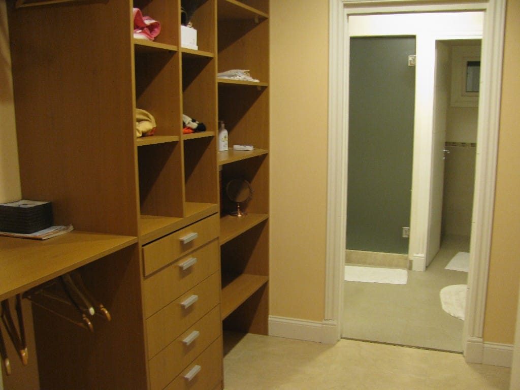 Vestidor del Dormitorio 1er Piso