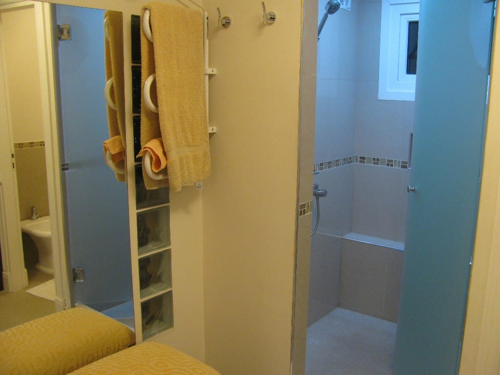 Duchero en Suite 1er Piso
