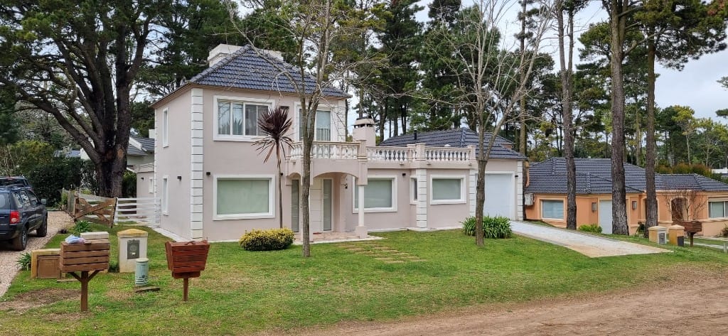 PINAMAR GOLF / Casa