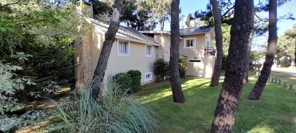 Chalet / Casa en Pinamar PR4101