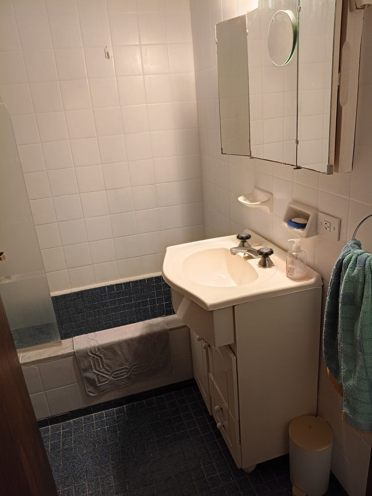 baño pl. baja