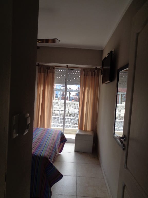 DORMITORIO SECUNDARIO CON LED 32"