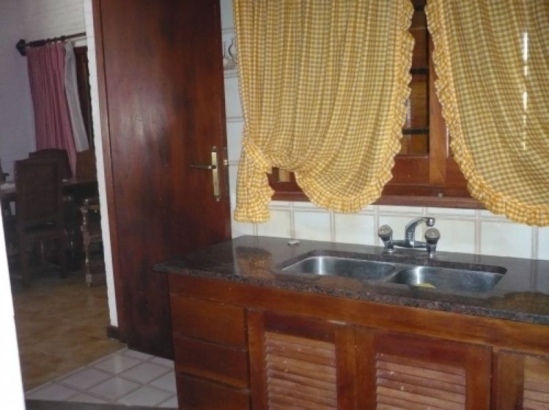 Cocina.Vista a Comedor