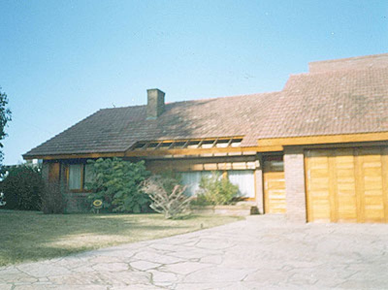 Frente-Entrada garage