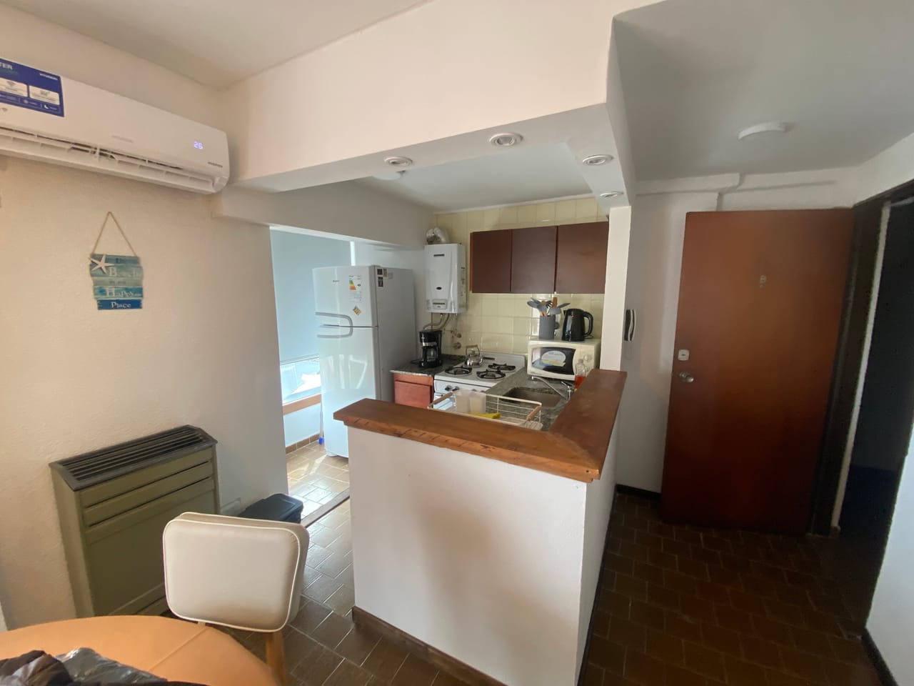 living/cocina