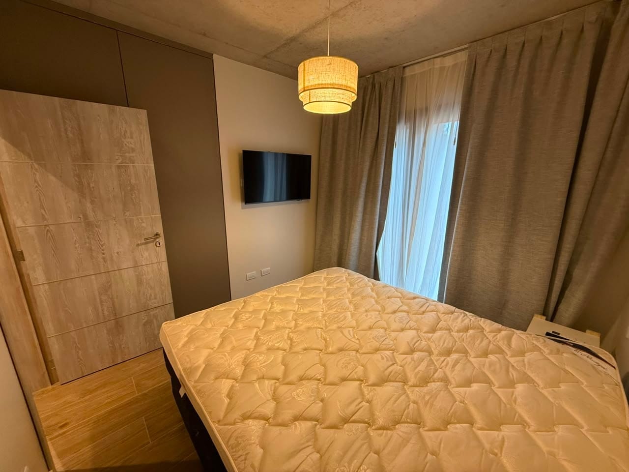 CONTAMOS CON PILLOW PARA HACER OTRA CAMA DE 2 PLAZAS (1.80CM)